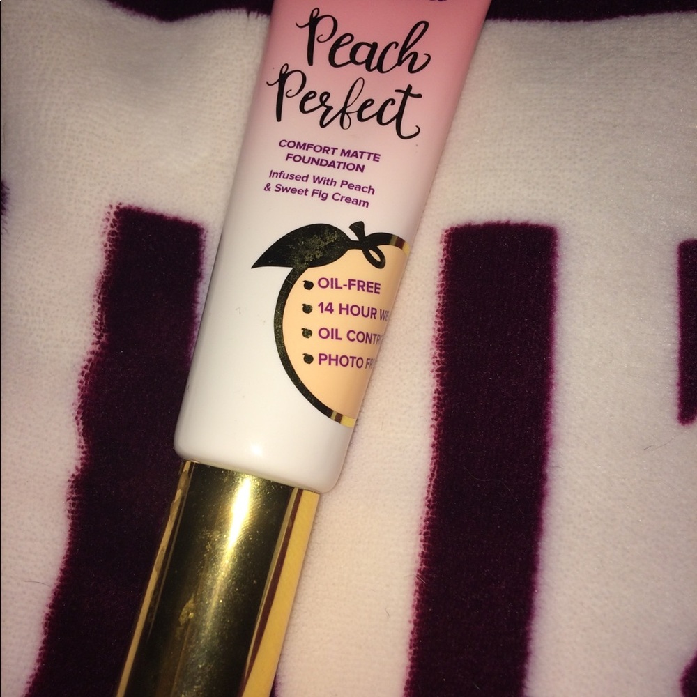 Too Faced peach perfect matte foundation
